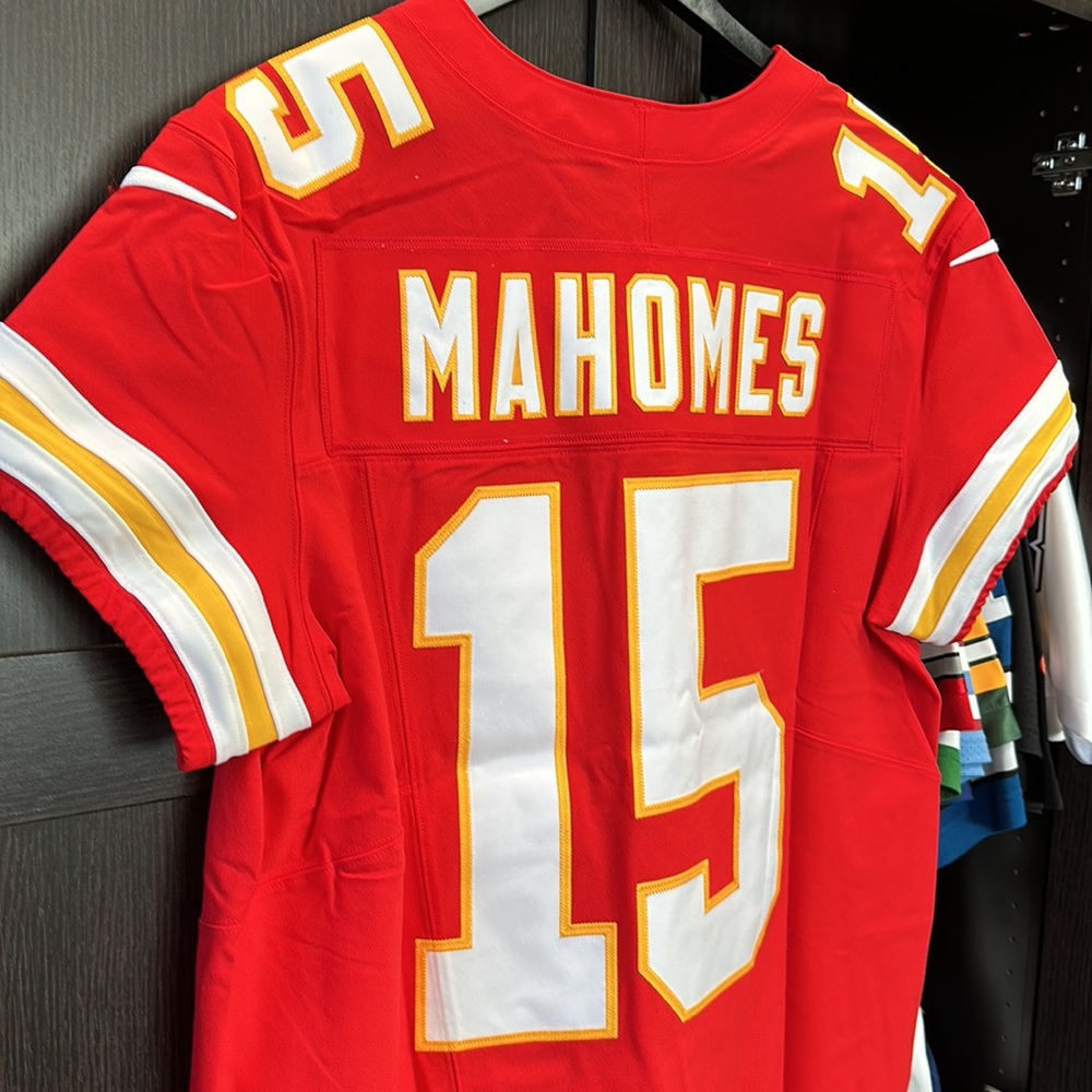 Patrick Mahomes Kansas City Chiefs Nike Vapor F.U.S.E Elite Authentic Jersey 40 - Picture 7 of 10